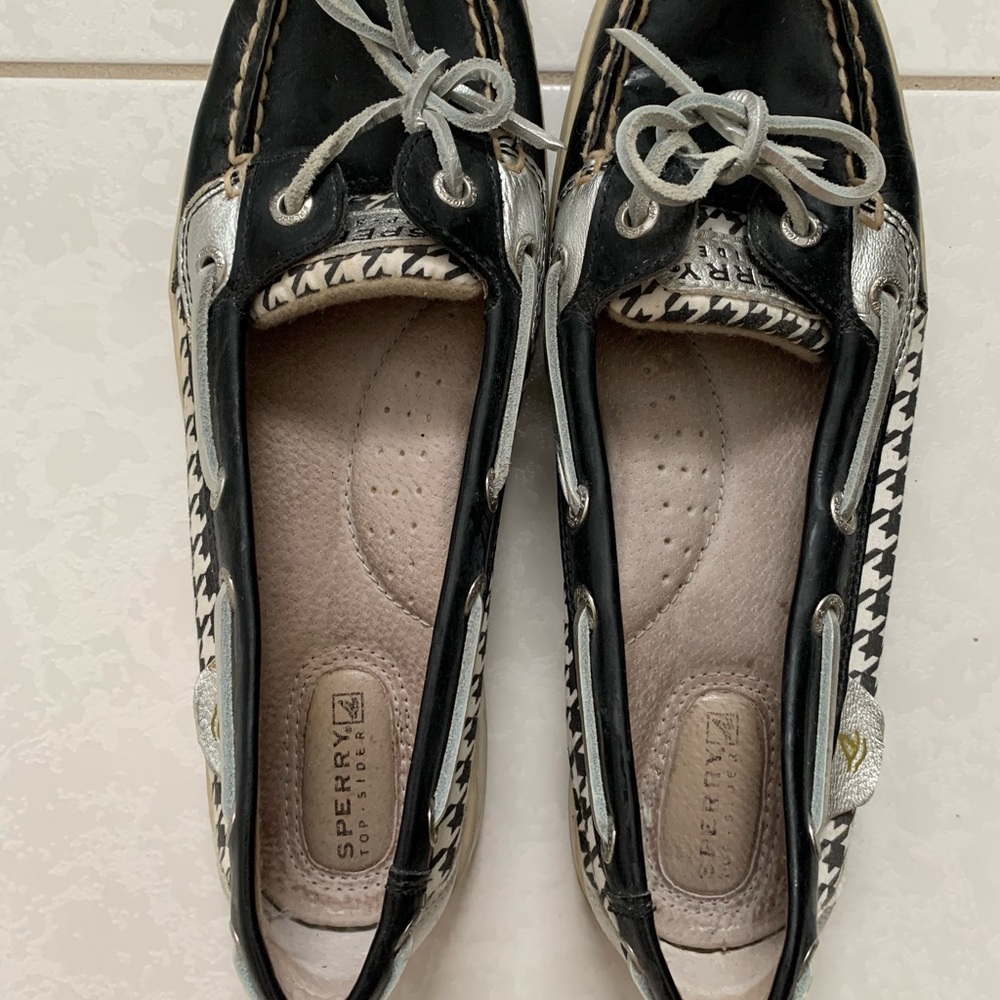 Sperry leather pattered boat show